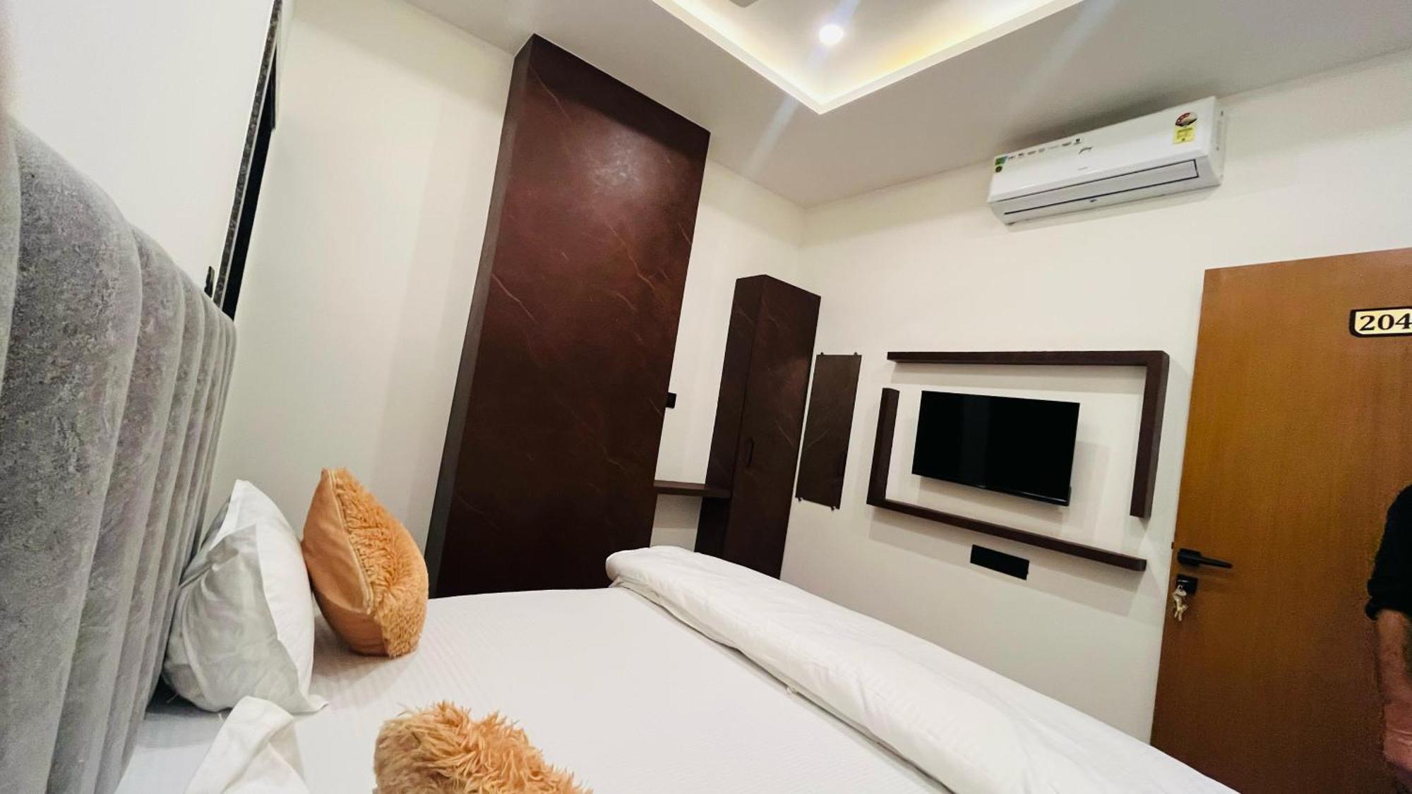 Hotel Revanta 皮尔瓦拉 客房 照片